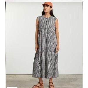 Everlane the tiered midi dress size M
